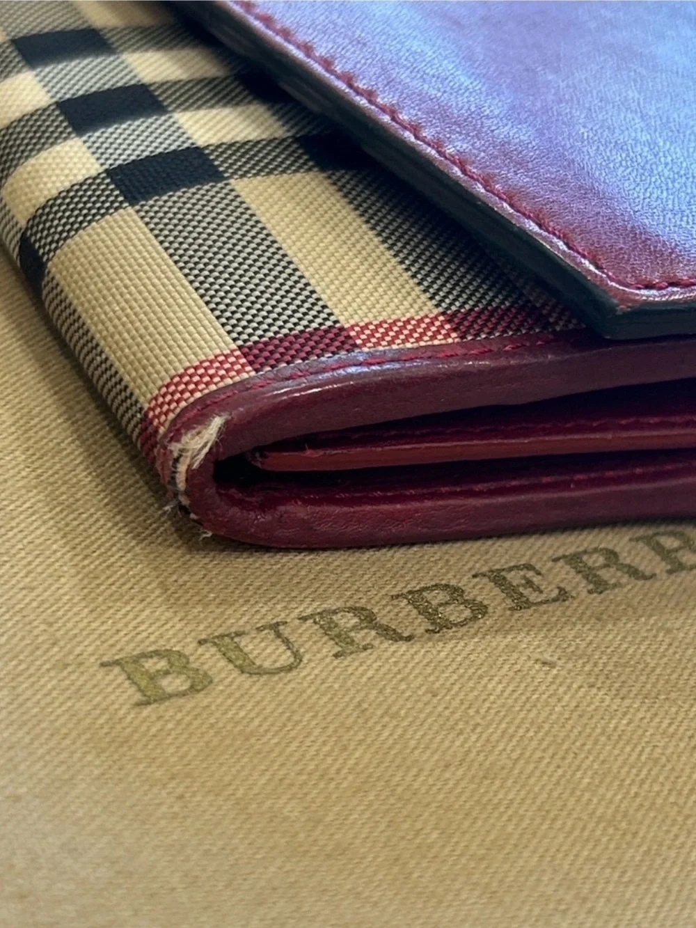 Burberry Horseferry Check Porter Wallet All Inclusive COA